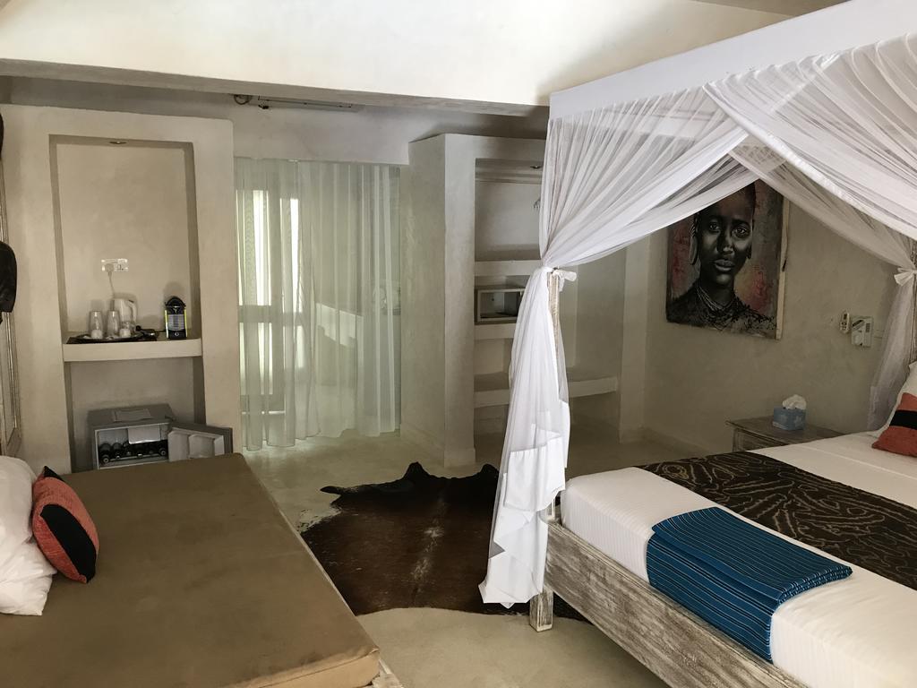 The Villa Luxury Suites Hotel شاطئ دياني المظهر الخارجي الصورة